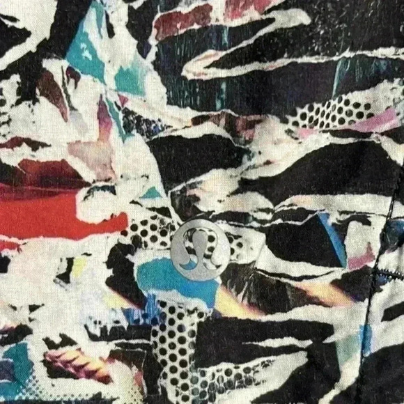 Lululemon women’s short - Picture 7 of 14